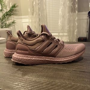 NWT - Adidas Ultraboost DNA 1.0